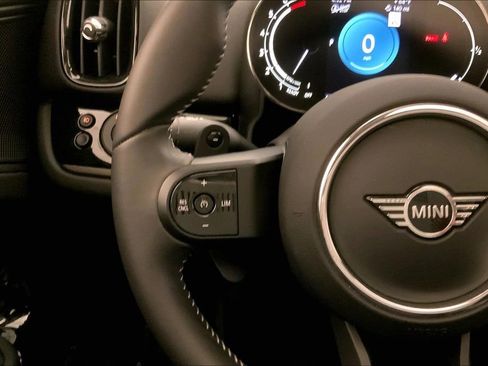 Certified 2024 MINI Cooper Countryman S w/ Premium Package AWD/4WD image 18