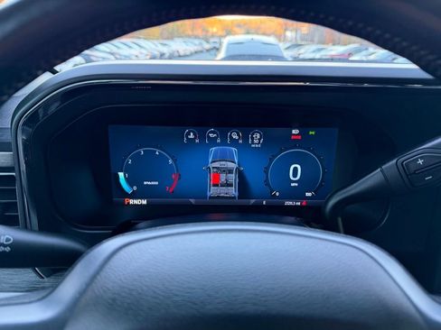 Used 2023 Ford F250 Lariat w/ FX4 Off-Road Package image 12