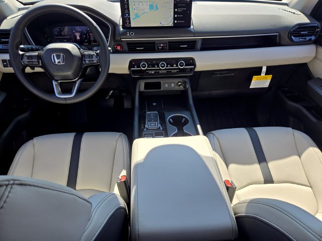 New 2026 Honda Pilot Touring image 9