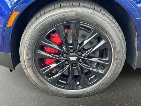 New 2026 Cadillac XT5 Sportv w/ LPO, Onyx Lite Package image 9