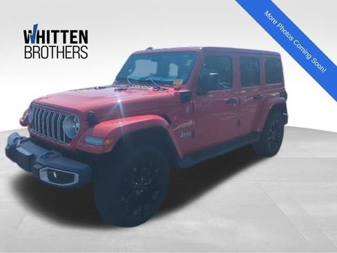 Used 2024 Jeep Wrangler Unlimited Sahara w/ Technology Group AWD/4WD image 1