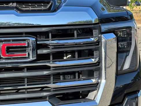 Used 2024 GMC Sierra 2500 SLE w/ SLE Convenience Package AWD/4WD image 53
