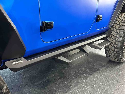 Used 2022 Jeep Wrangler Unlimited Rubicon w/ Xtreme Recon 35" Tire Package image 40