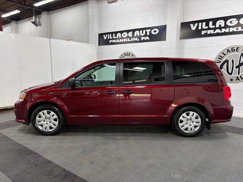 Used 2019 Dodge Grand Caravan SE FWD image 8