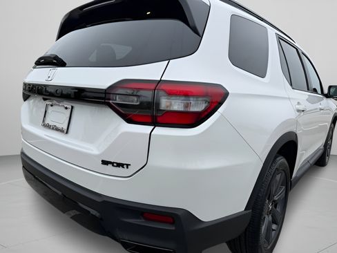 Used 2026 Honda Pilot Sport image 33