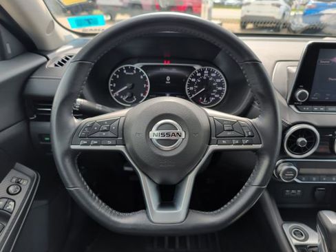 Used 2020 Nissan Sentra SV FWD image 21