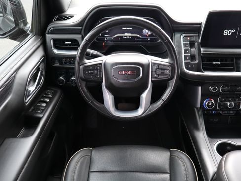 Used 2022 GMC Yukon SLT w/ SLT Premium Package image 21