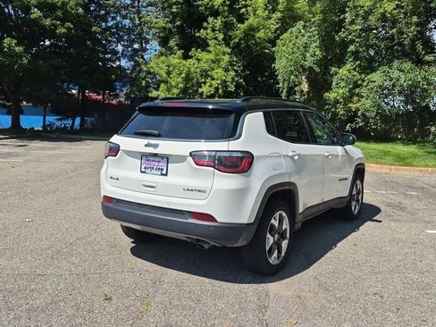 Used 2018 Jeep Compass Limited w/ Navigation Group AWD/4WD image 3