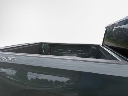 Certified 2025 Chevrolet Silverado 1500 LT AWD/4WD image 25