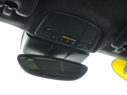 Used 2014 Porsche 911 Turbo S image 31