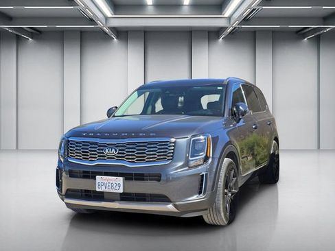 Used 2020 Kia Telluride EX w/ Towing Package AWD/4WD image 3