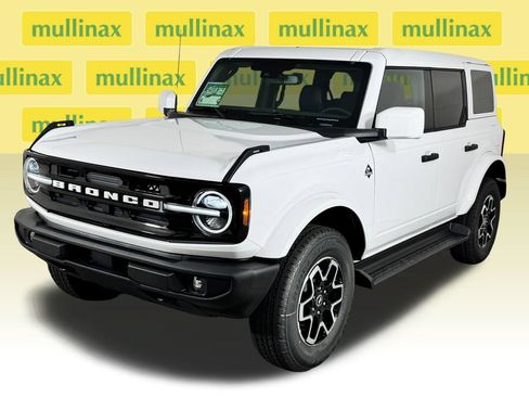 New 2026 Ford Bronco Outer Banks AWD/4WD image 22