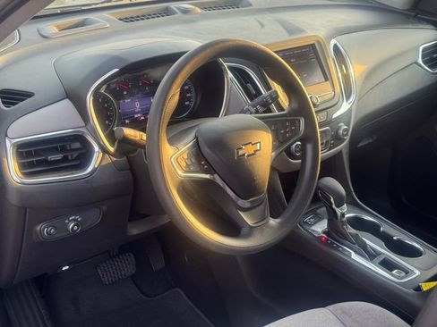 Used 2022 Chevrolet Equinox LS w/ LS Convenience Package AWD/4WD image 12