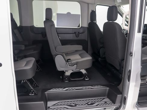 Used 2023 Ford Transit 350 XLT RWD image 13