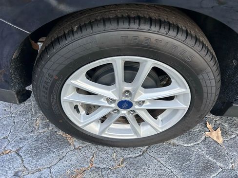 Used 2018 Ford Focus SE w/ Cold Weather Package image 33