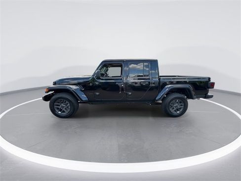 New 2025 Jeep Gladiator Sport image 5