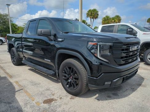 Used 2023 GMC Sierra 1500 Elevation AWD/4WD image 2