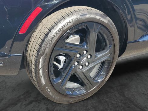 Used 2024 Chevrolet Equinox EV RS image 5