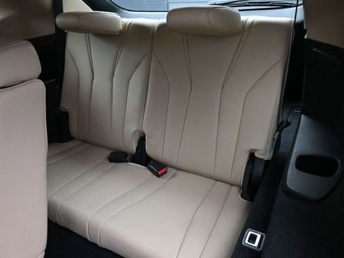 Used 2022 Acura MDX FWD image 18
