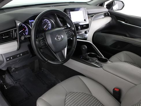 Used 2023 Toyota Camry SE FWD image 18