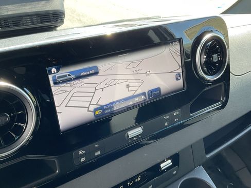 Used 2025 Mercedes-Benz Sprinter 2500 image 23