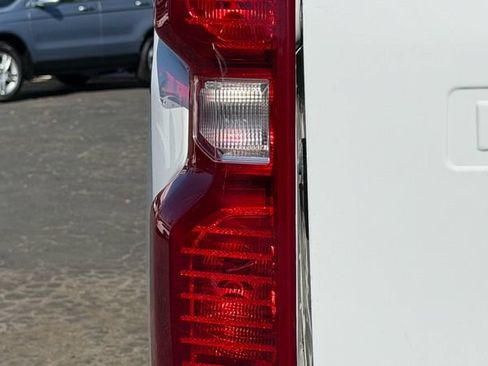 Used 2022 Chevrolet Silverado 2500 LT w/ Convenience Package AWD/4WD image 10