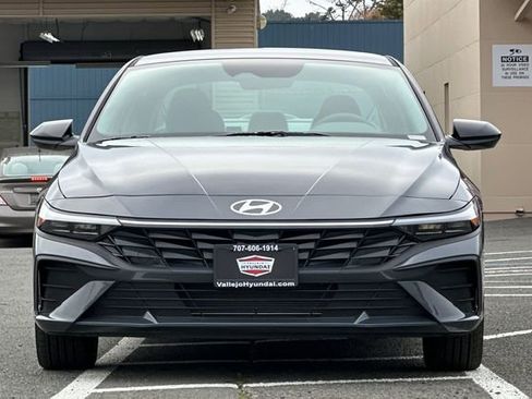 New 2026 Hyundai Elantra Sport image 3