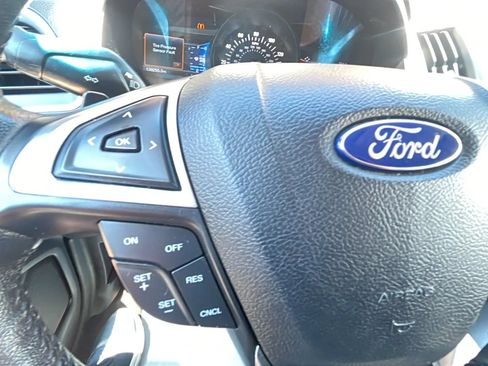 Used 2016 Ford Edge Titanium AWD/4WD image 22