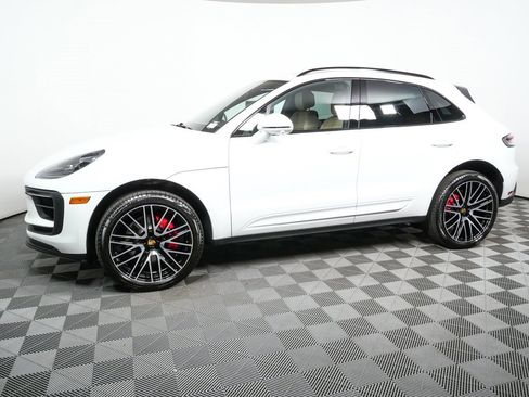 New 2026 Porsche Macan S image 2
