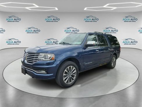 Used 2017 Lincoln Navigator L Select RWD image 1