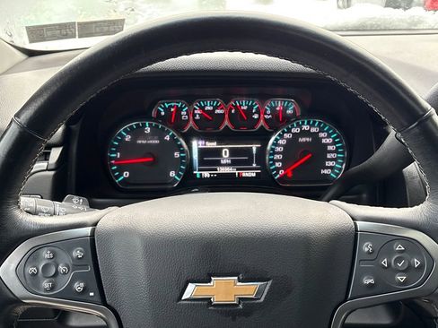 Used 2016 Chevrolet Suburban LT image 24