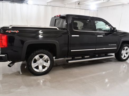 Used 2017 Chevrolet Silverado 1500 LTZ w/ Sport Package AWD/4WD image 11