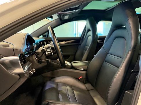 Used 2021 Porsche Panamera 4S w/ Premium Package image 24