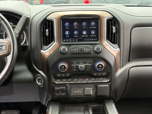 Used 2020 Chevrolet Silverado 1500 High Country w/ Technology Package AWD/4WD image 27