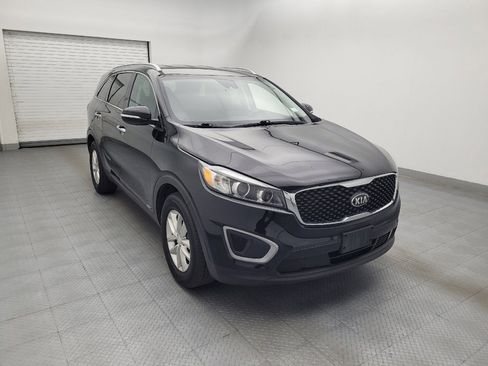 Used 2017 Kia Sorento AWD w/ LX Convenience Package image 13