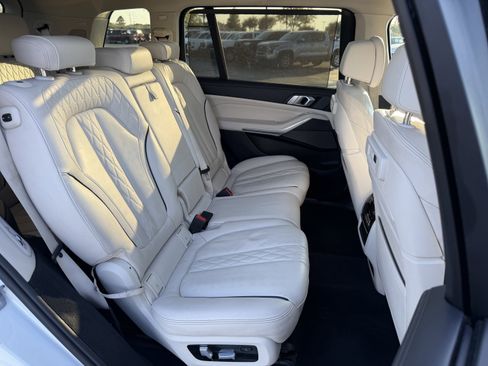 Used 2020 BMW X7 xDrive40i w/ Premium Package image 31