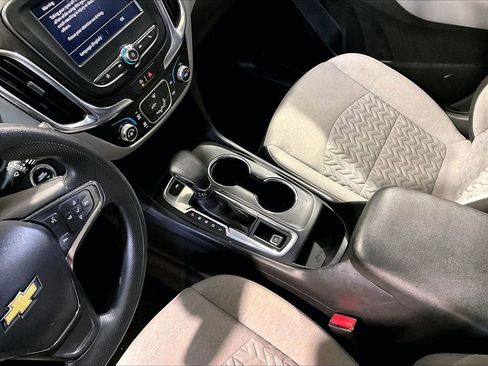 Used 2023 Chevrolet Equinox LS image 15