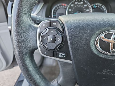 Used 2012 Toyota Camry XLE image 20