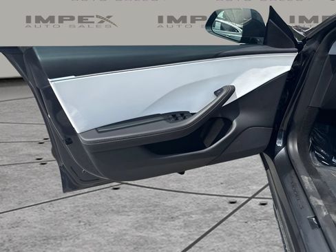 Used 2025 Tesla Model 3 Long Range RWD image 25