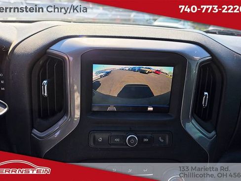 Used 2022 Chevrolet Silverado 1500 Custom image 18