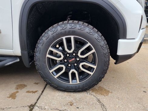 New 2026 GMC Sierra 1500 AT4 w/ AT4 Premium Package AWD/4WD image 51