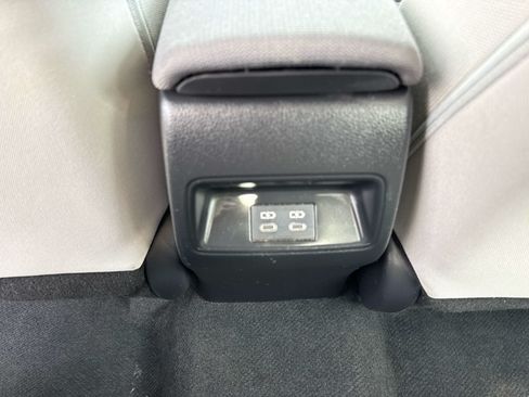 Used 2024 Toyota Corolla LE FWD image 13
