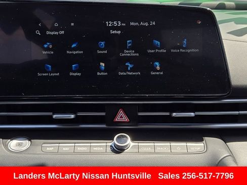 Used 2024 Hyundai Elantra SEL FWD image 19