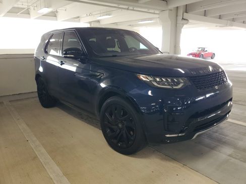 Used 2020 Land Rover Discovery Landmark AWD/4WD image 2