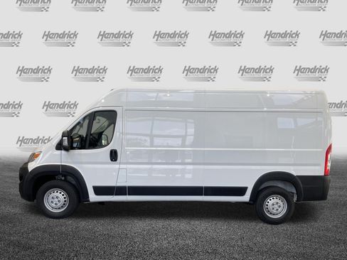 Used 2026 RAM ProMaster 2500 w/ Convenience Group FWD image 7