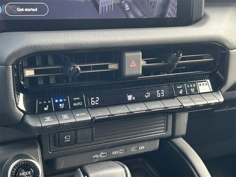 Used 2024 Toyota Land Cruiser image 37