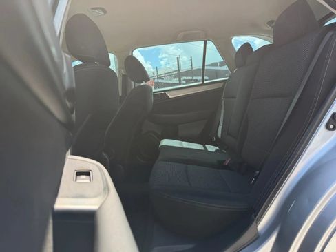 Used 2018 Subaru Outback 2.5i AWD/4WD image 30