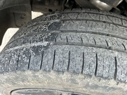 Used 2024 RAM 1500 Laramie image 10