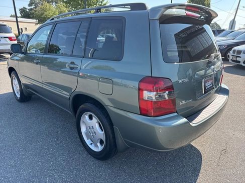 Used 2005 Toyota Highlander Limited image 3