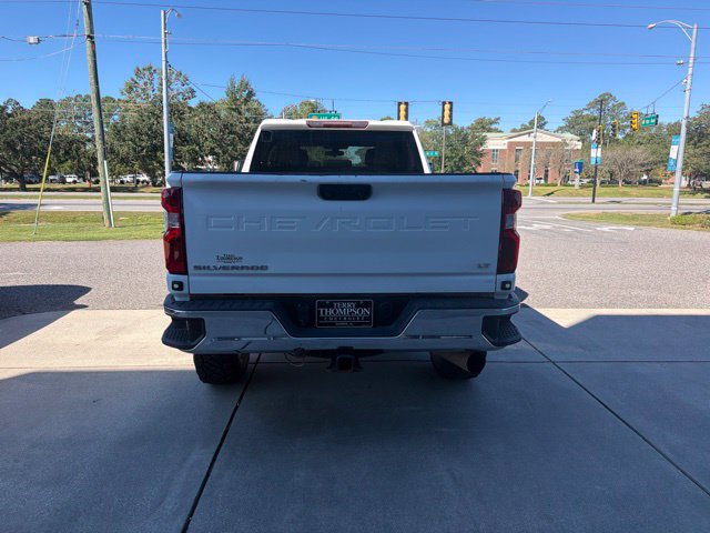 Used 2022 Chevrolet Silverado 2500 LT w/ Convenience Package AWD/4WD image 6